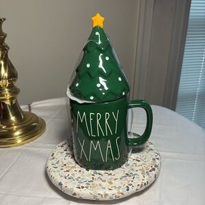 Rae Dunn Merry XMAS coffee/tea/cocoa mug with topper